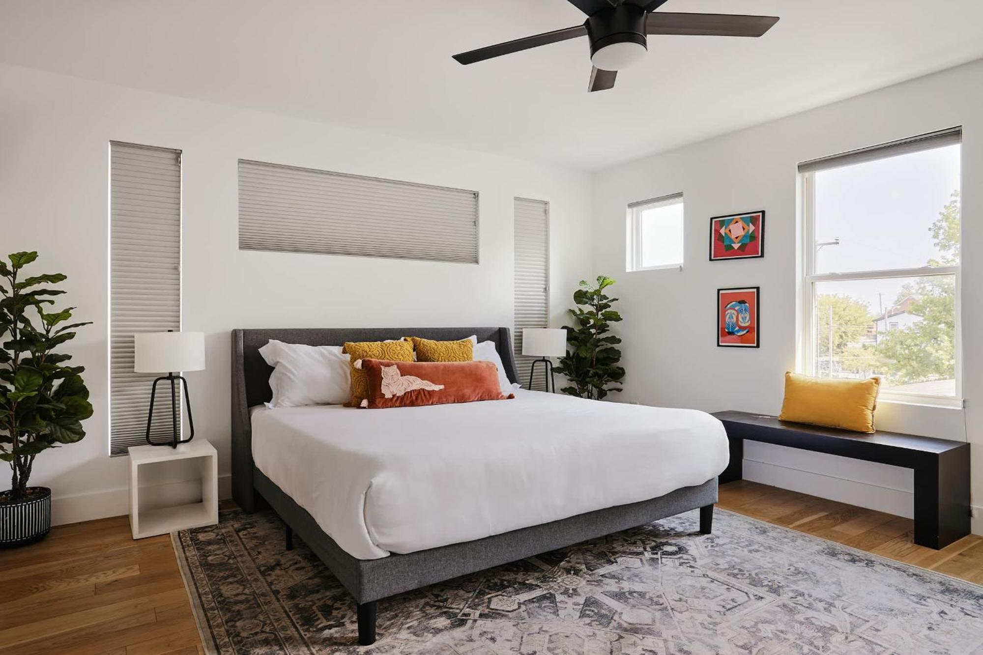 Holiday home Getaway In Luxury For 20--2 Miles To Broadway! Nashville