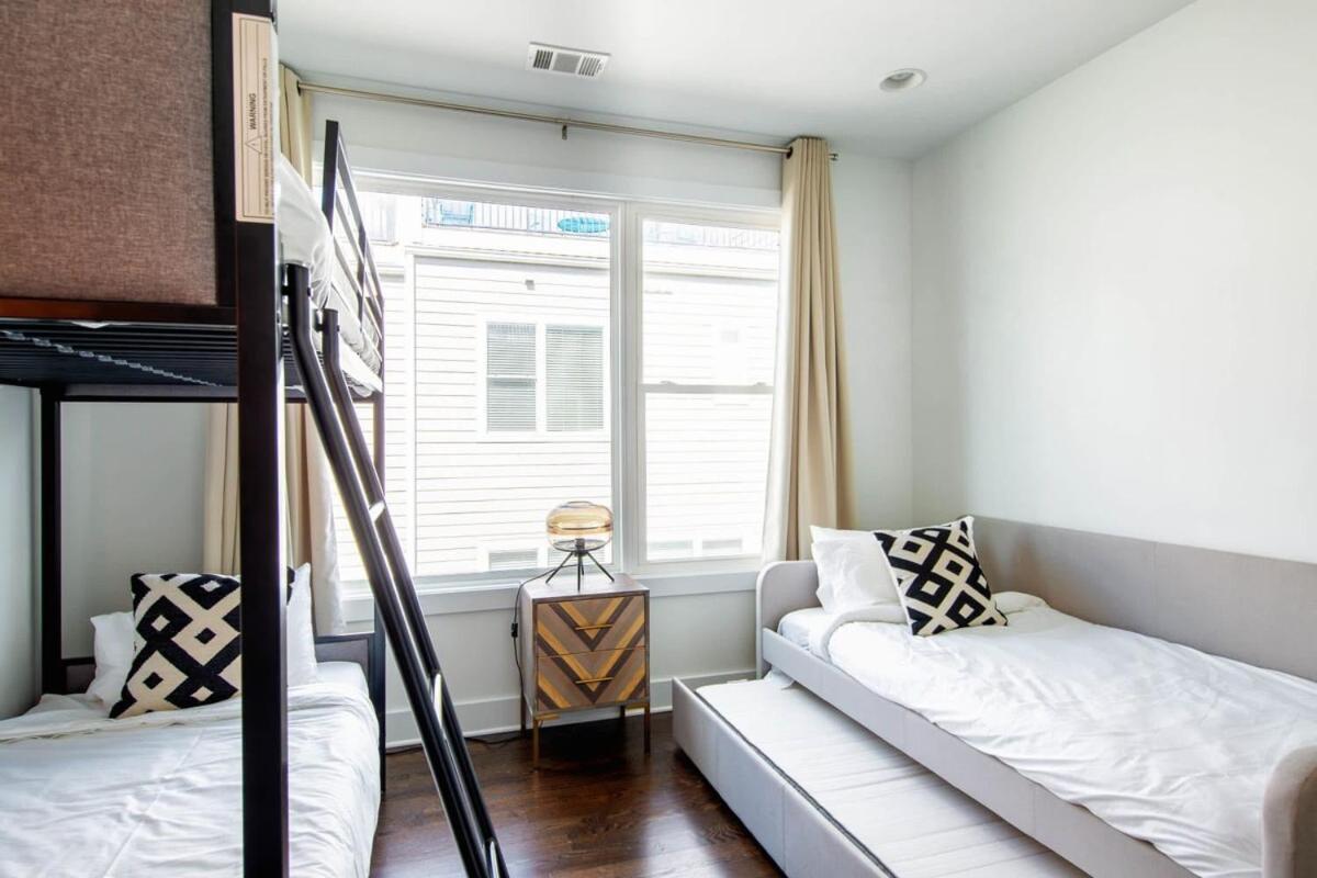 2 Lux Homes Huge Rooftop 2mi To Dt Sleeps 24