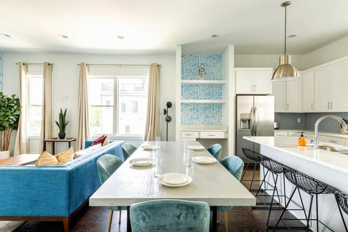 2 Lux Homes Huge Rooftop 2mi To Dt Sleeps 24