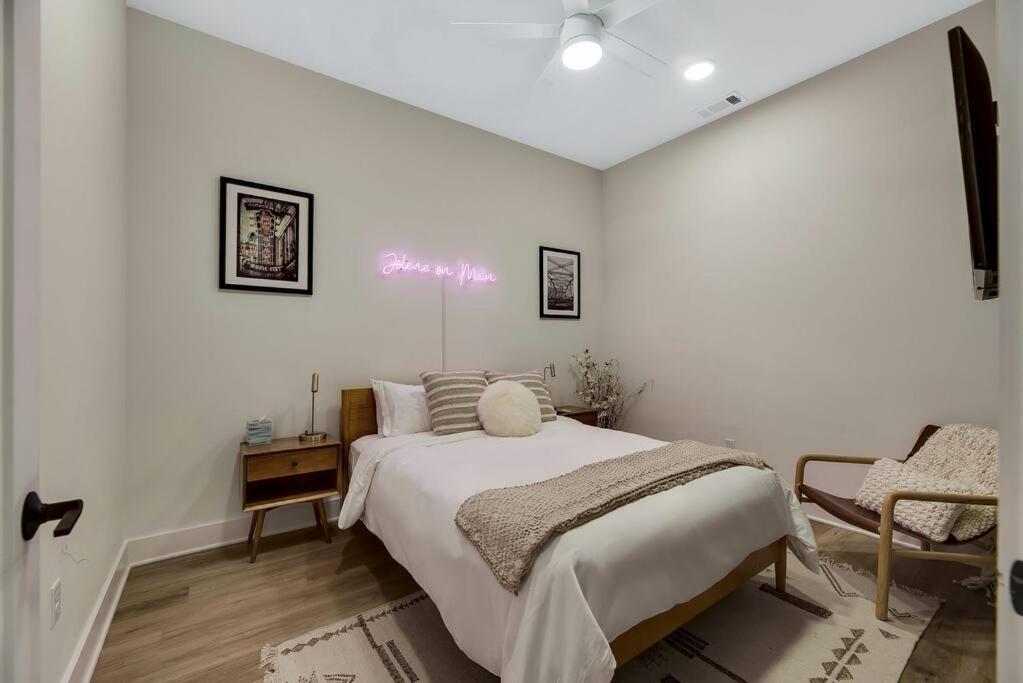 Apartment Jolene On Main - East Nash - 1 Mile To Dtnash - New *
