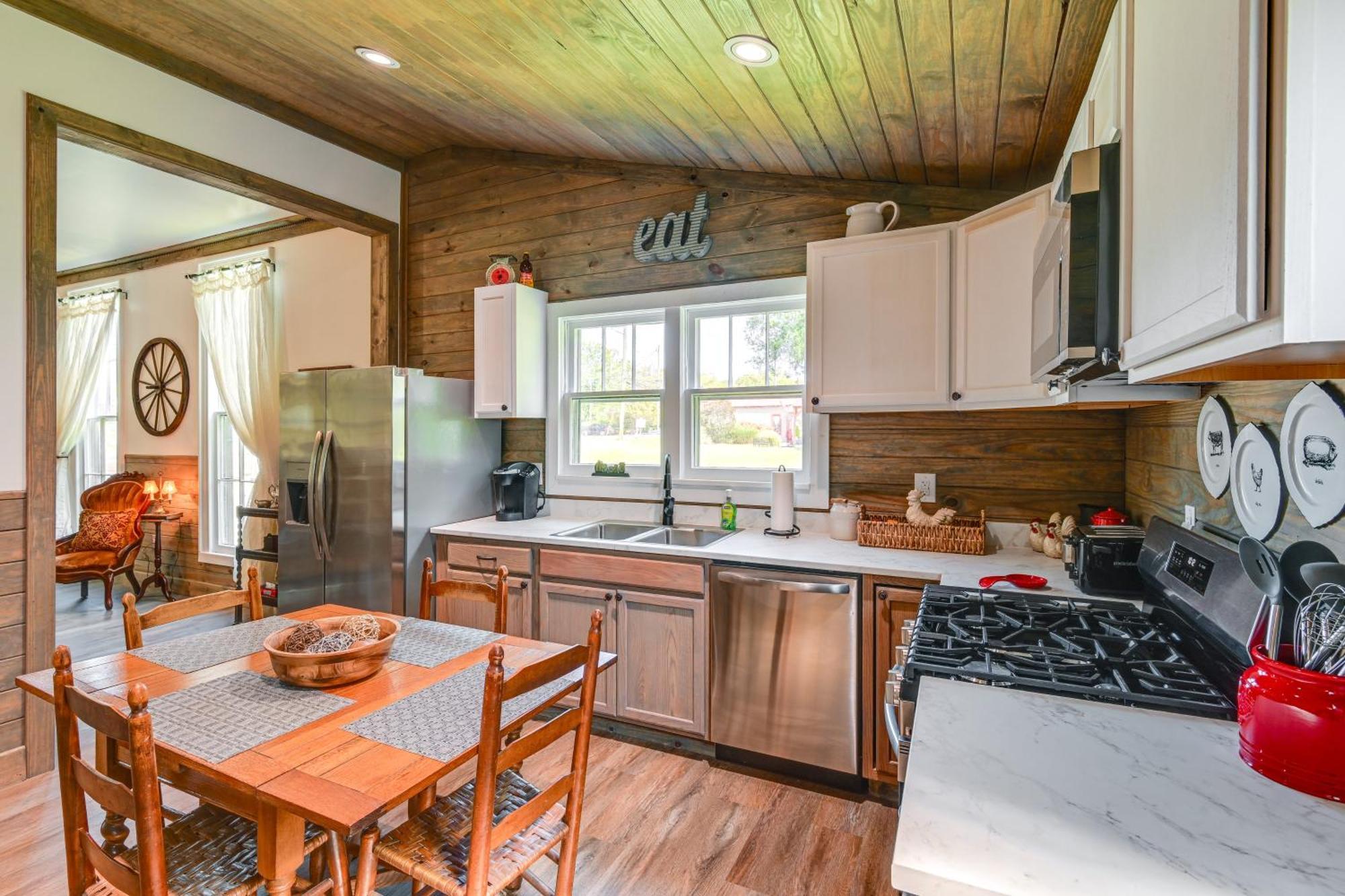Holiday home Bright Whites Creek 12 Mi To Dtwn Nashville! Nashville