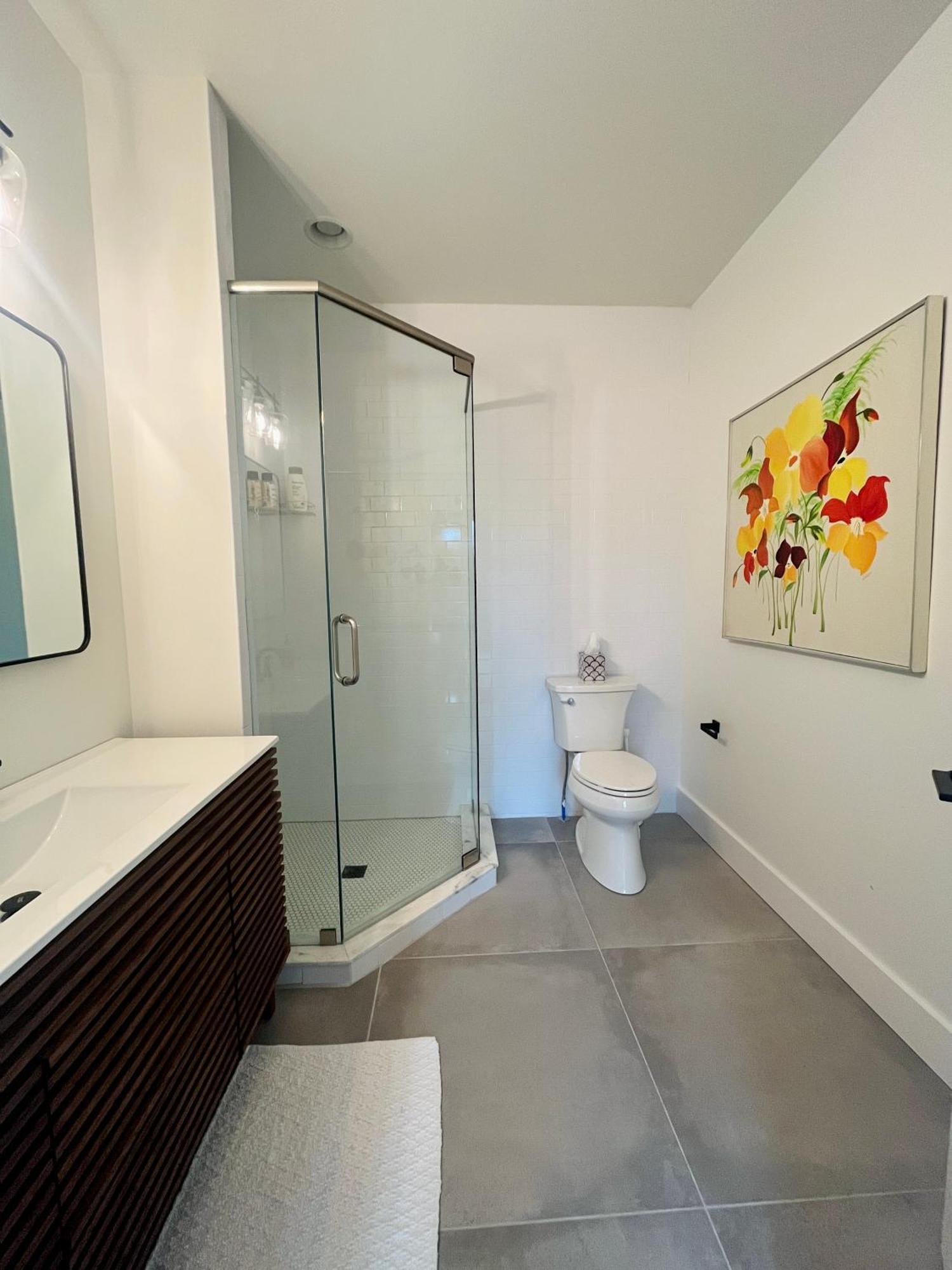 Holiday home Restful Sanctuary Minutes From Downtown