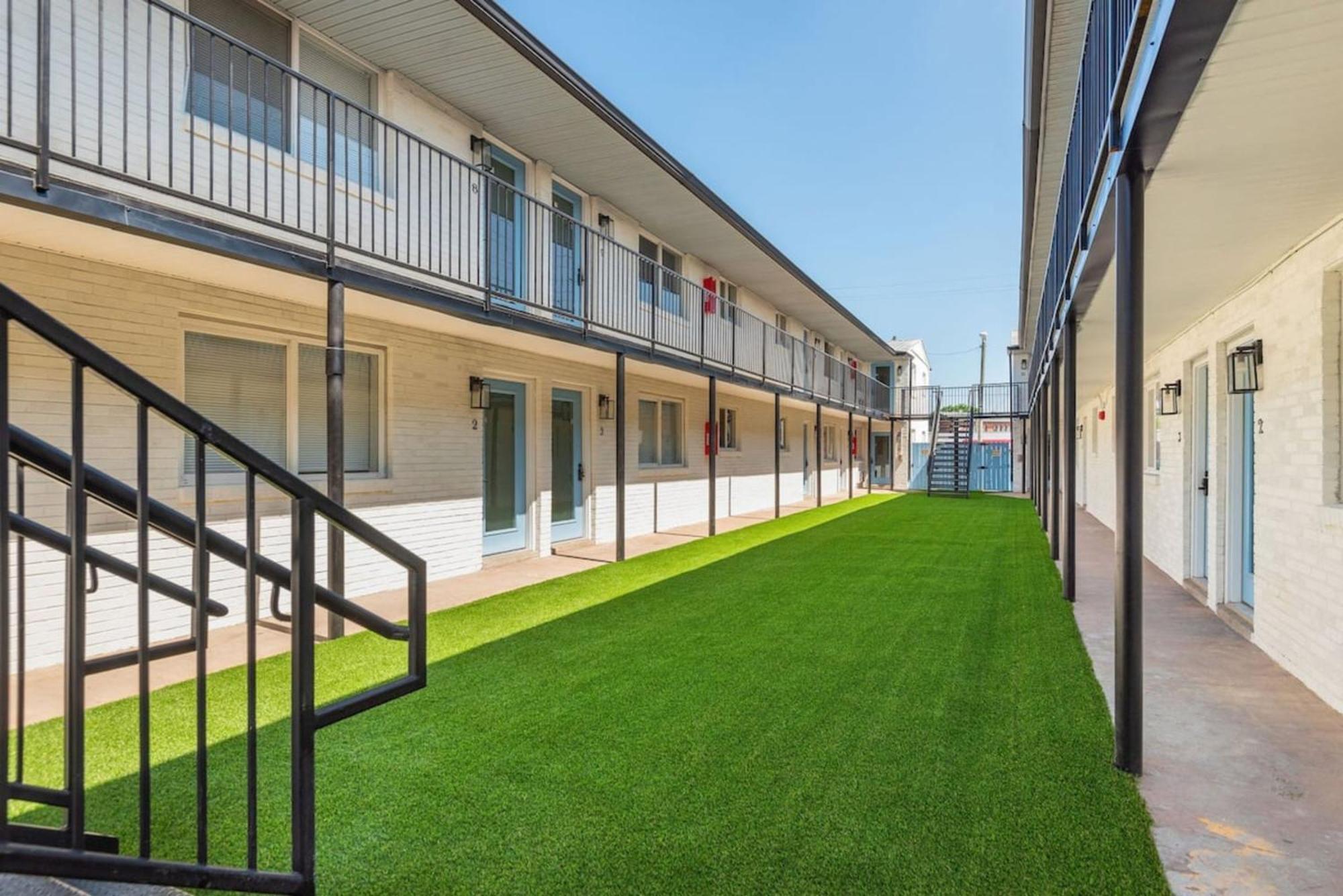 Apartment Explore From Your Stylish Unit Unit 3b Apts *