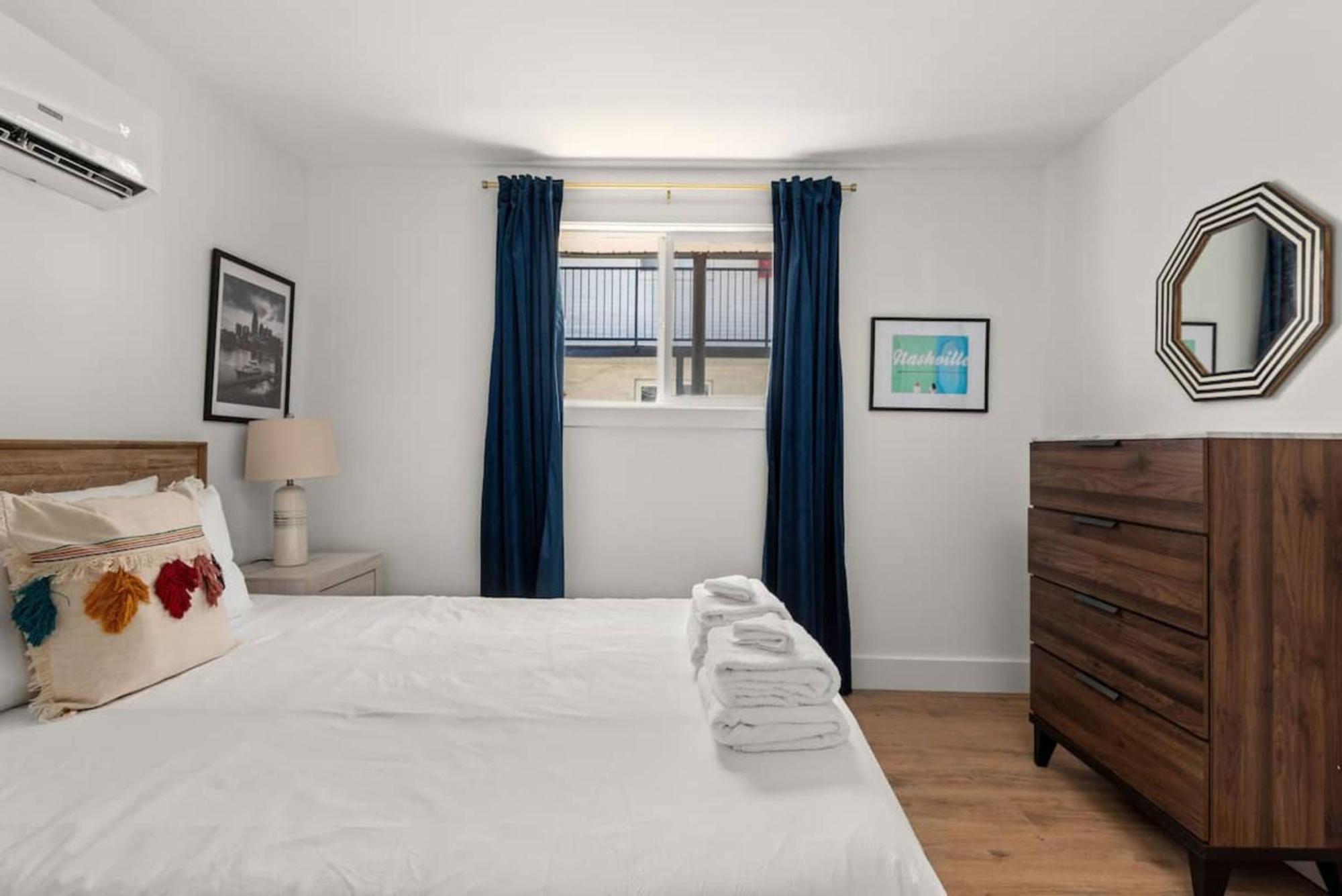 Apartment Explore From Your Stylish Unit Unit 3b Apts