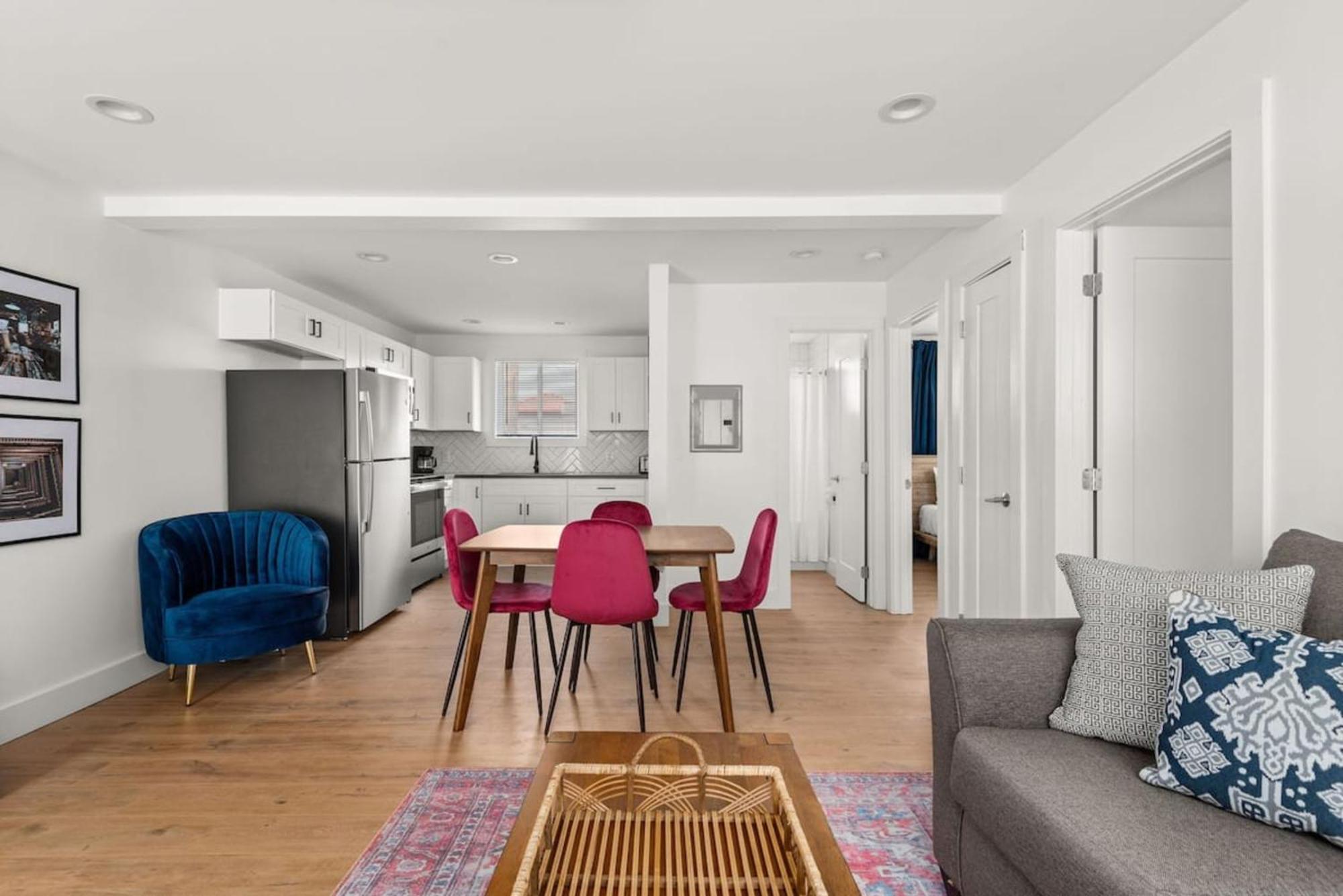 Apartment Modern Unit In Area Unit 10b Apts