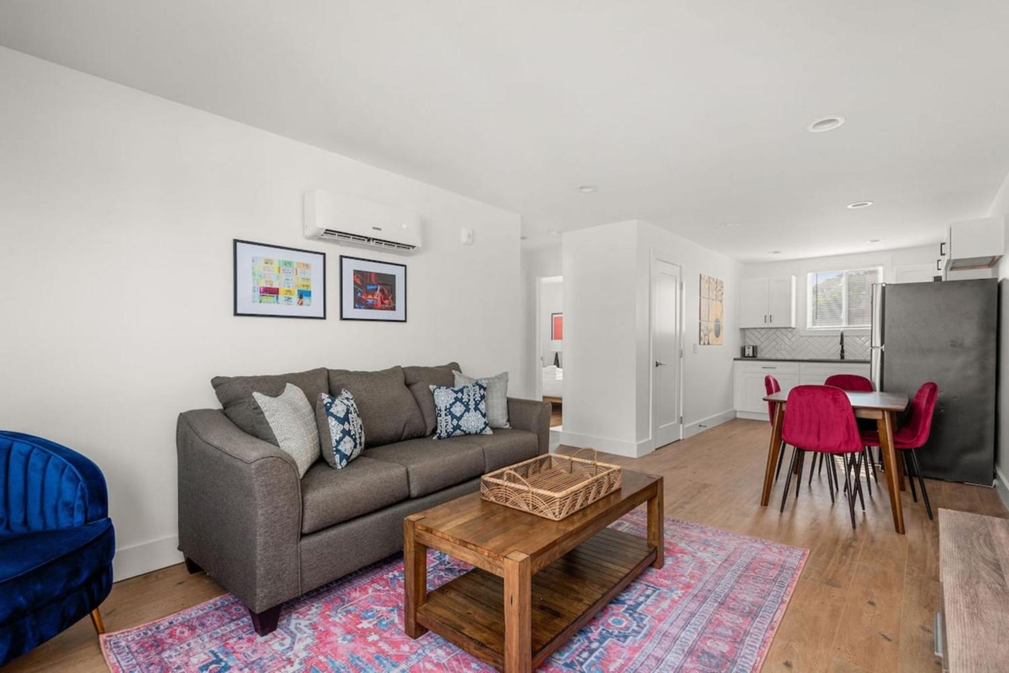 Cityscape Haven In Unit #6a Apts Nashville
