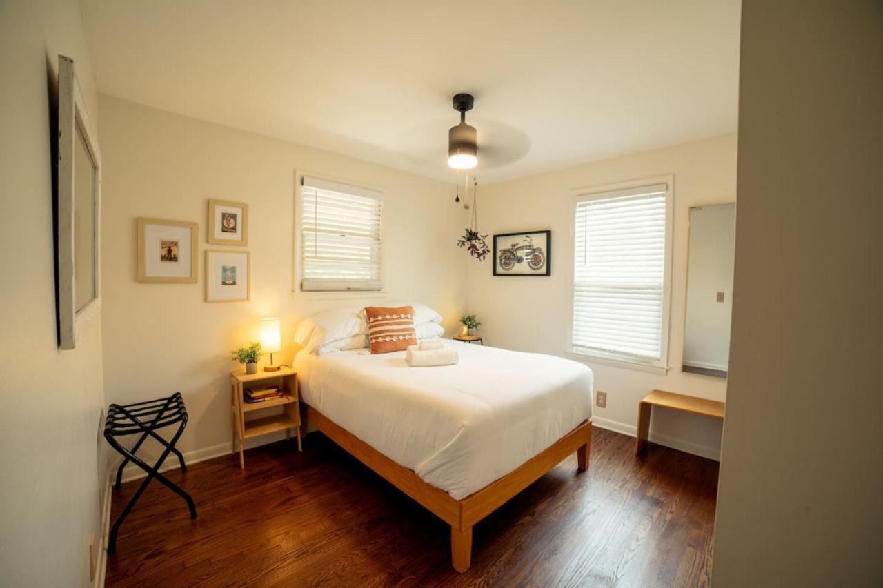 Cozy Getaway Mins To Downtown, Broadway Airport Holiday home *
