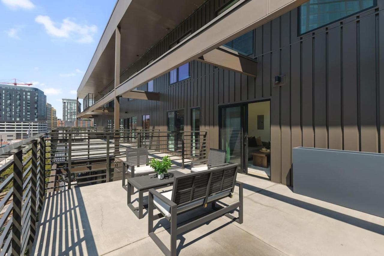 Luxury Penthouse With 2 Floors Pool Patio Gym Walk To Broadway *