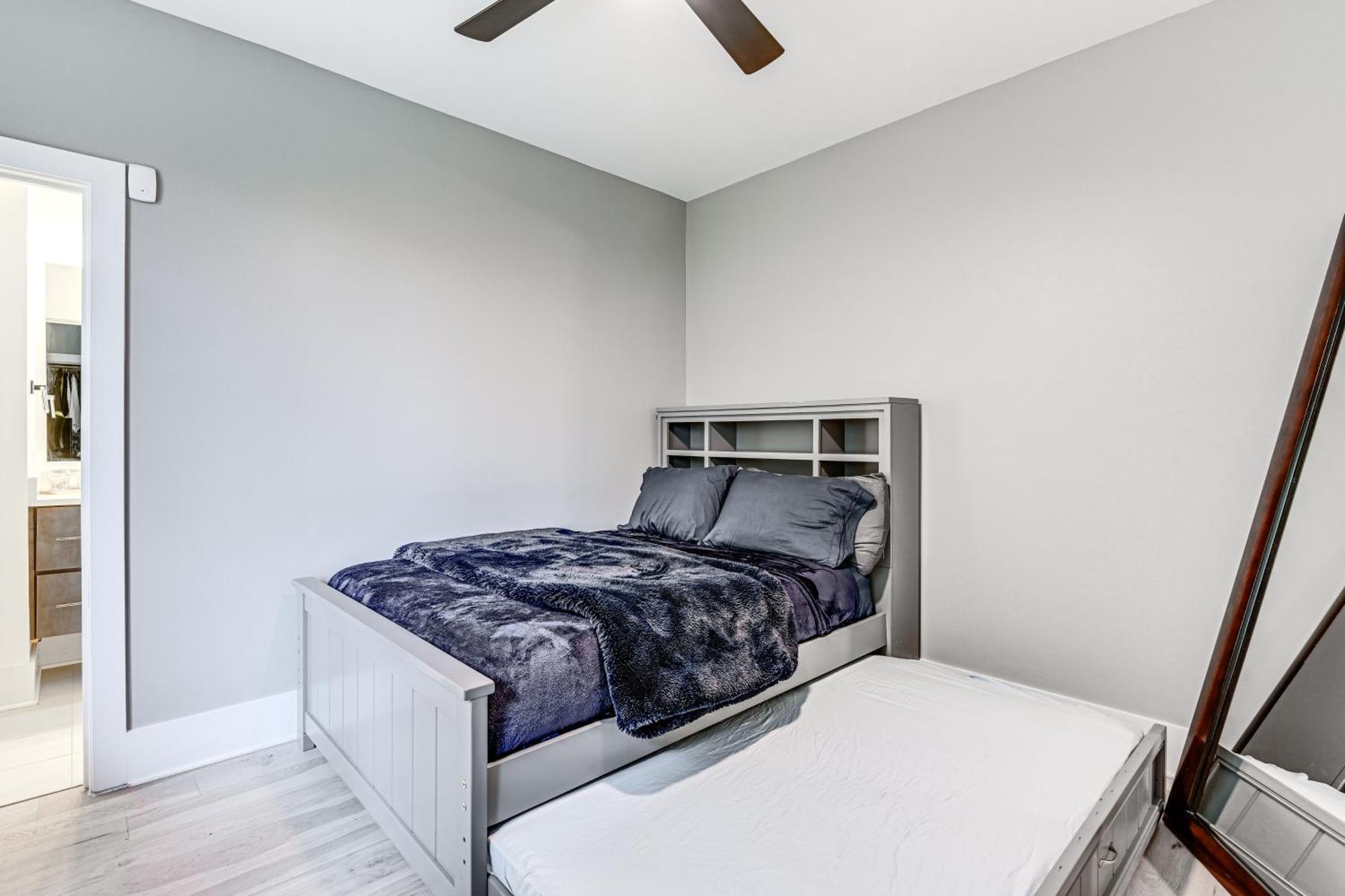 Holiday home 1 Mi To Downtown Townhome With Balcony!