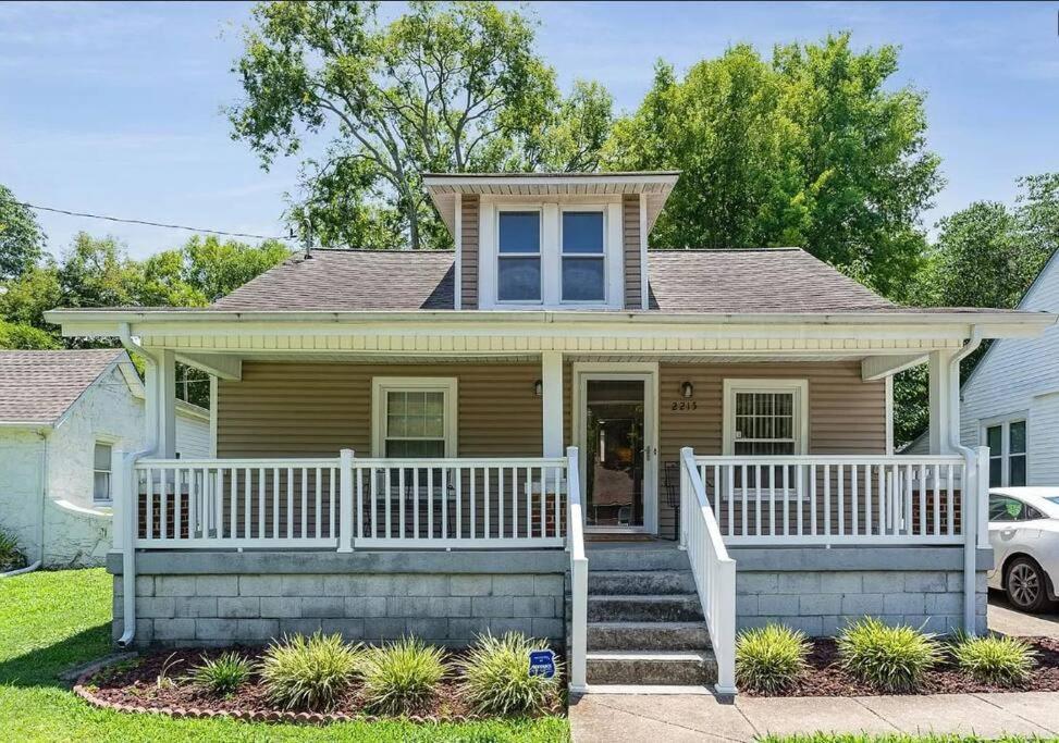 Two Bedroom Near Nashville-downtown Holiday home