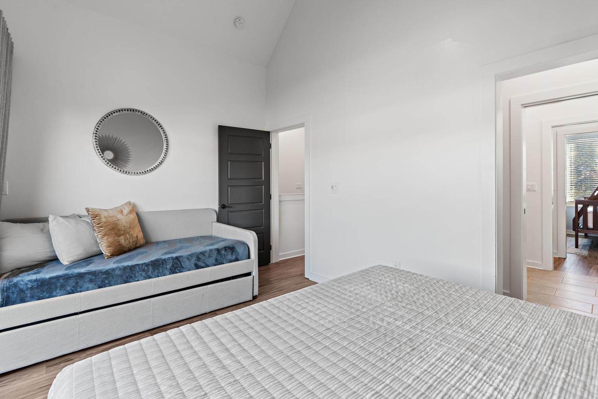 Holiday home Huge With Patio - Walk To Shops, Food, Brewery Nashville