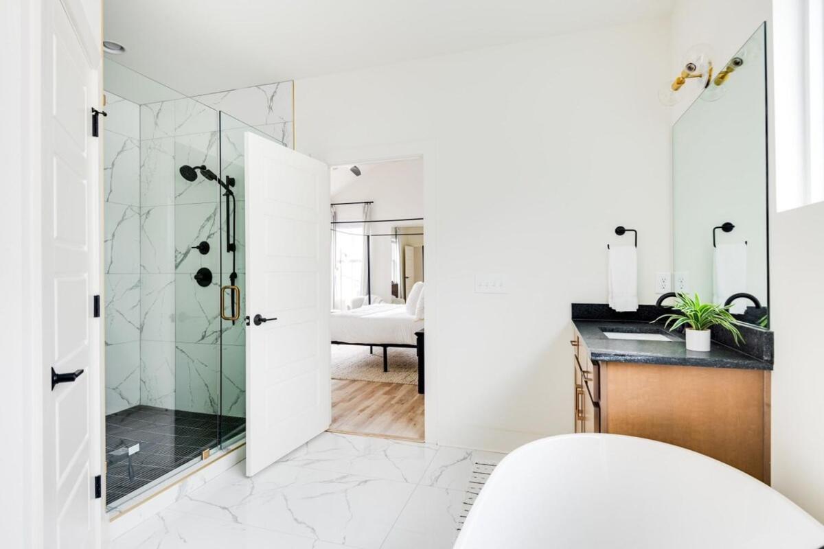 The Ashland House - Cozy & Beautifully Designed Holiday home