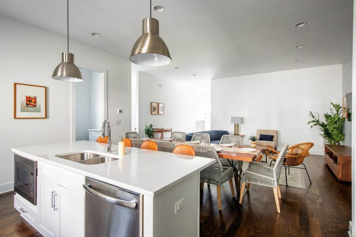 Large With Rooftop & Views Sleeps 12