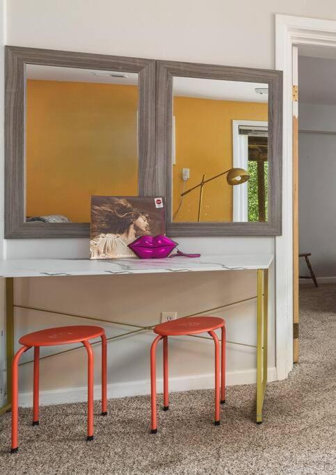 Gem Grill Mini Pickleball Sleeps 12 * Nashville