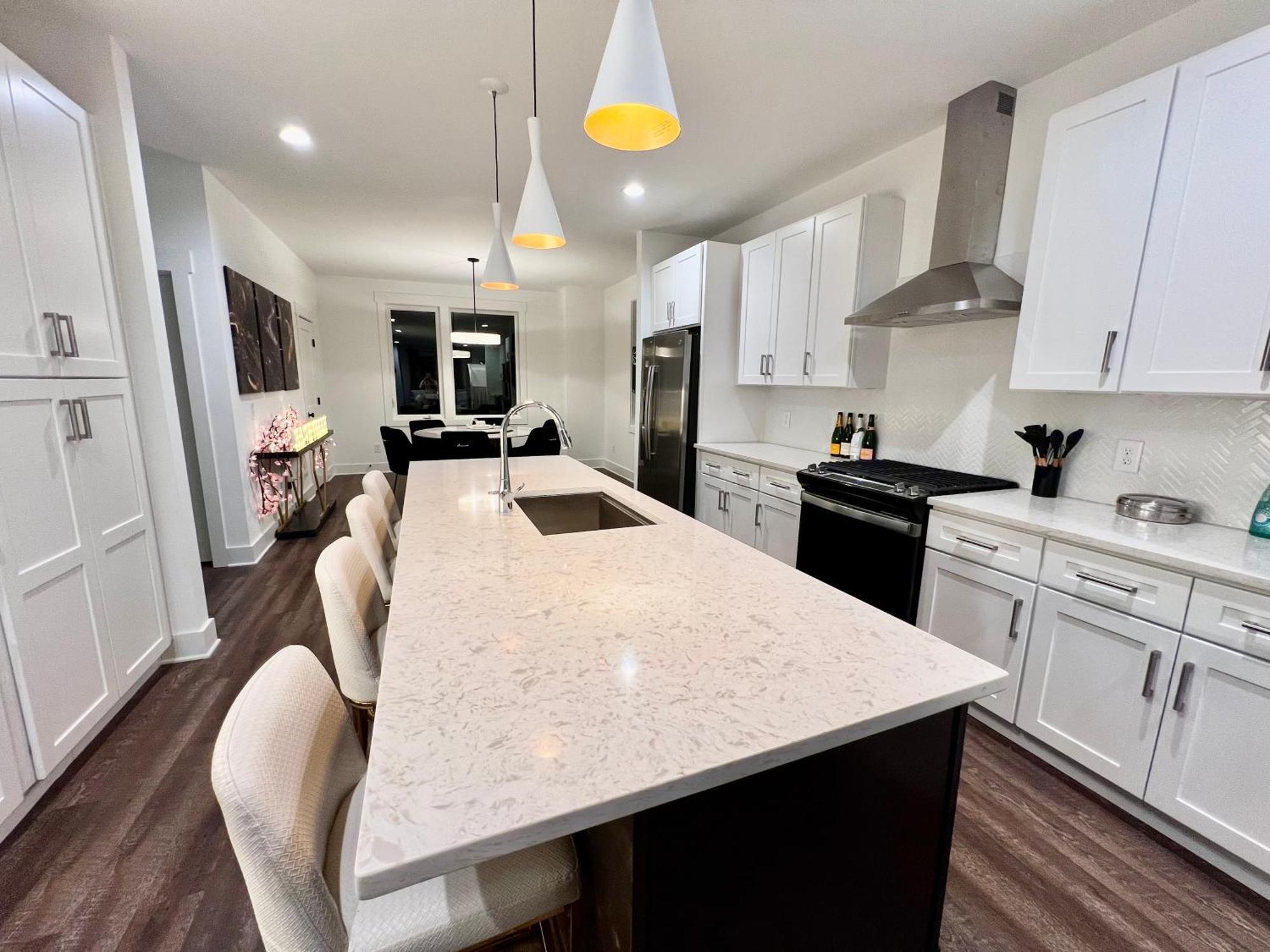 Villa New Elevations Rooftop 5 Min To Downtown Nash