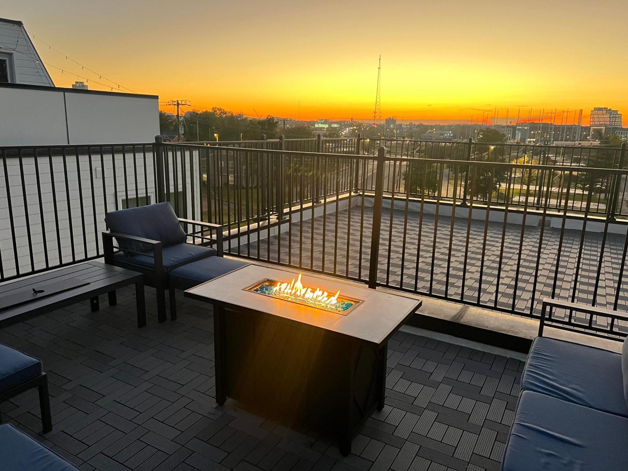 New Elevations Rooftop 5 Min To Downtown Nash Nashville