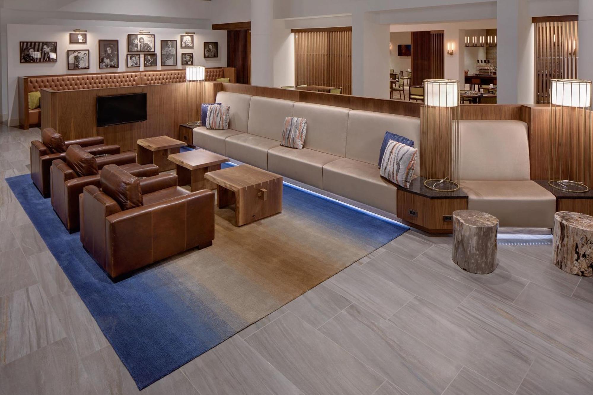 Hotel Airport Marriott 4*