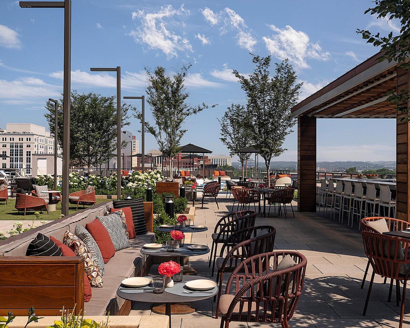 Four Seasons Hotel 5*