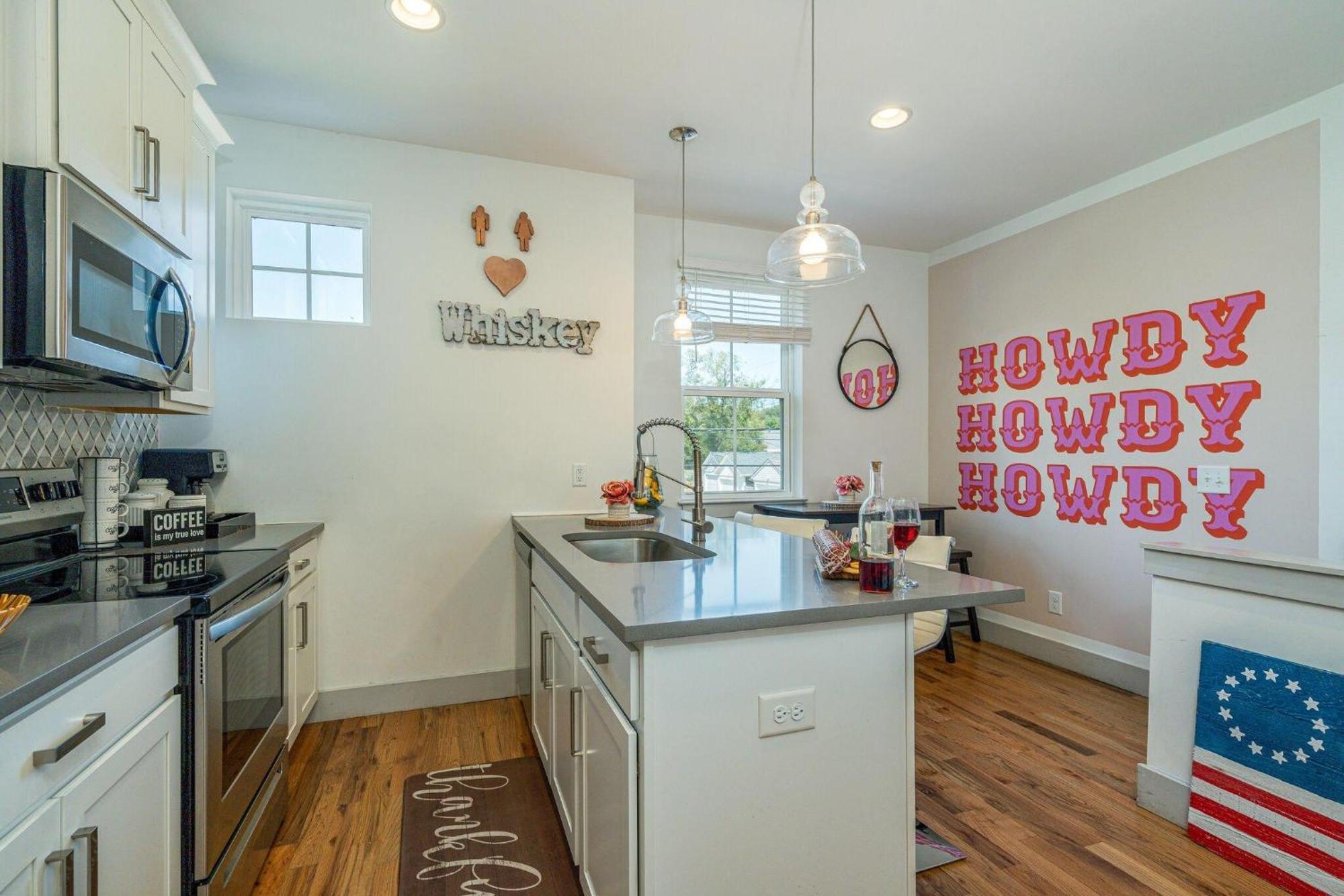 Holiday home - 4908 Delaware Ave Unit G *