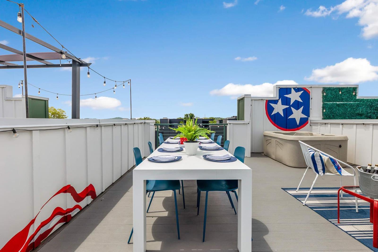 The Bluebell - Rooftop Lounge With Hot Tub * Nashville