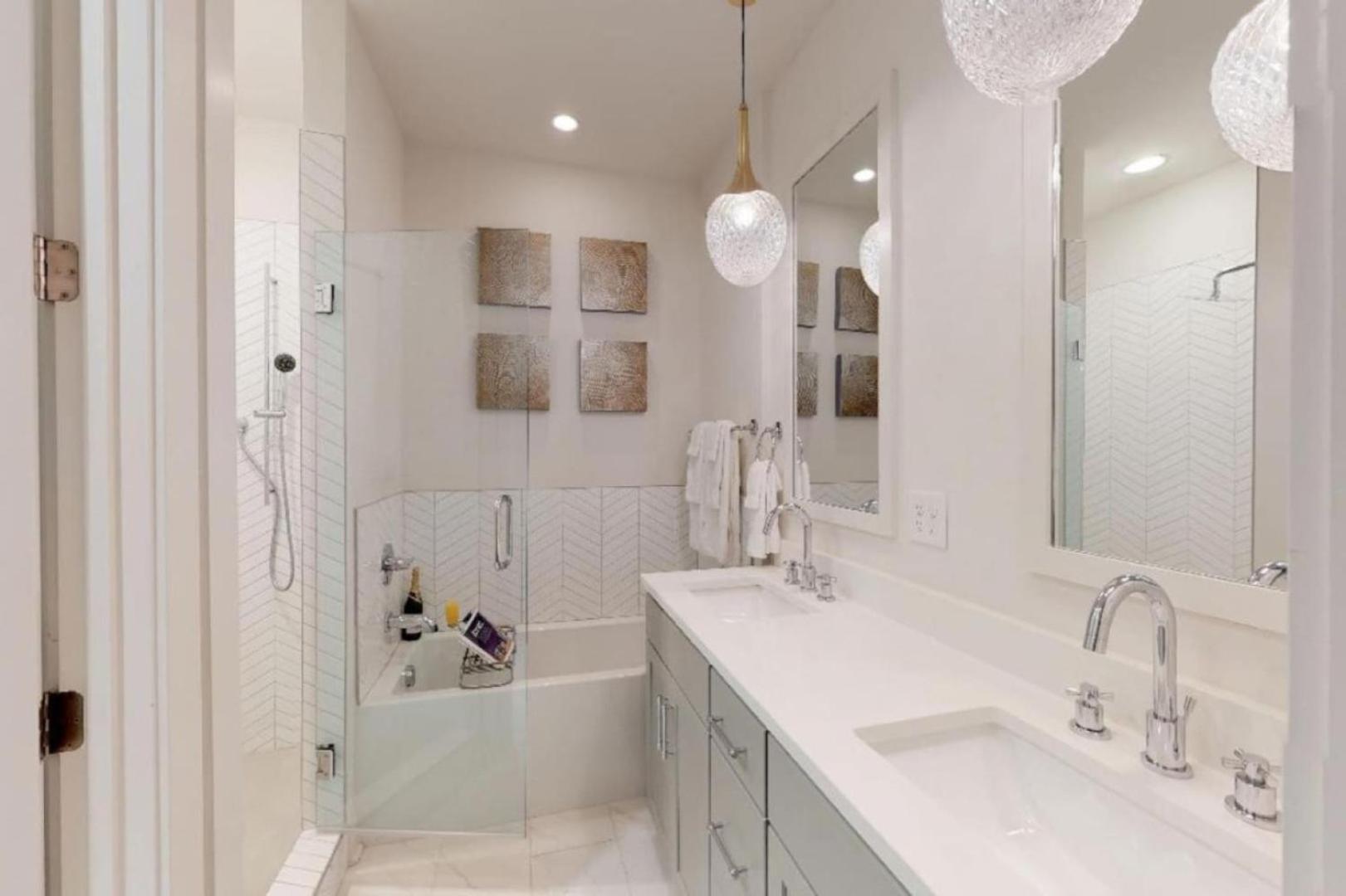 Holiday home Luxury In Music Row The Gulch Is Minutes Away Nashville