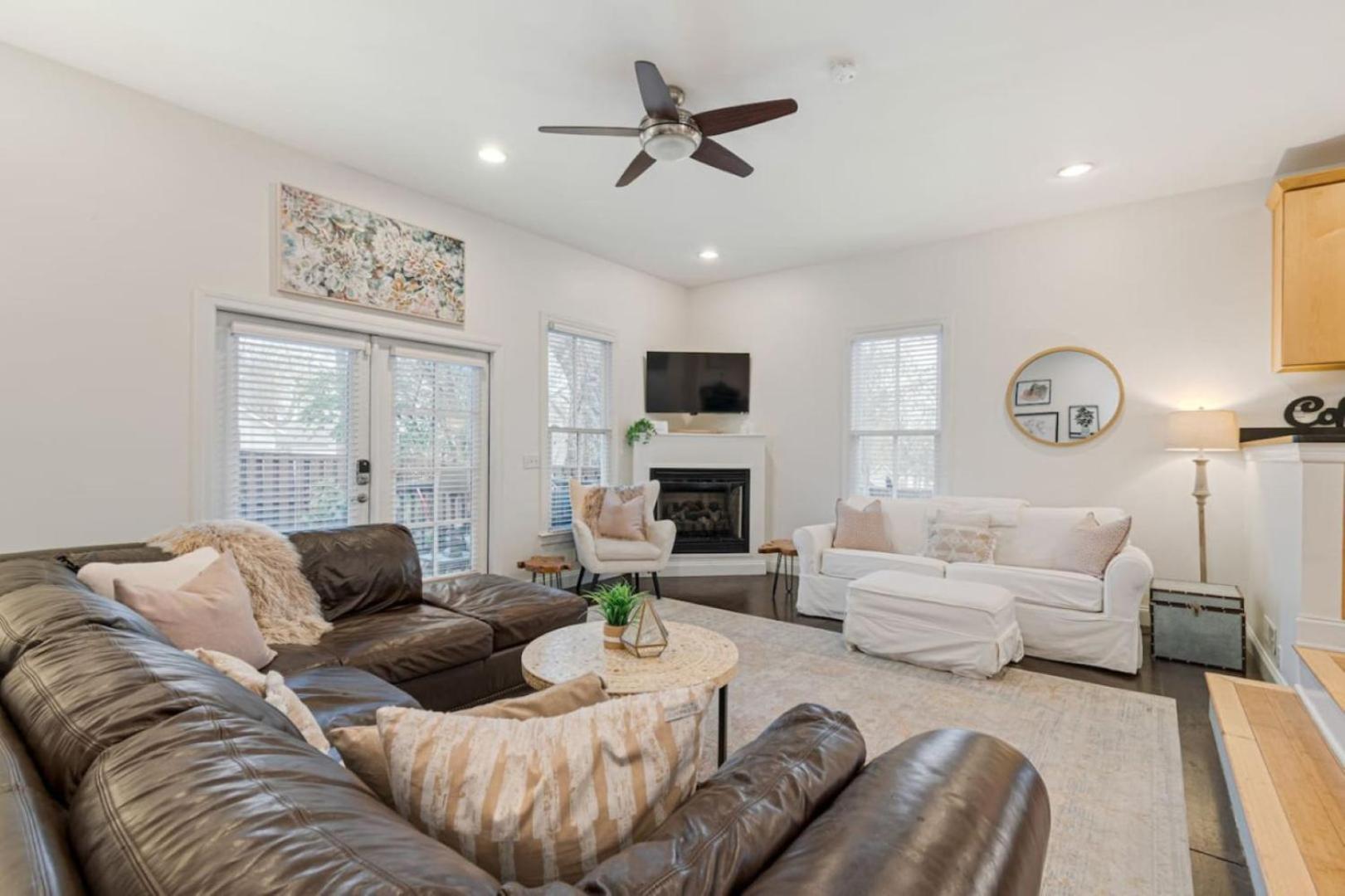 Downtown Luxury House - Beautiful Outdoor Spaces Holiday home *