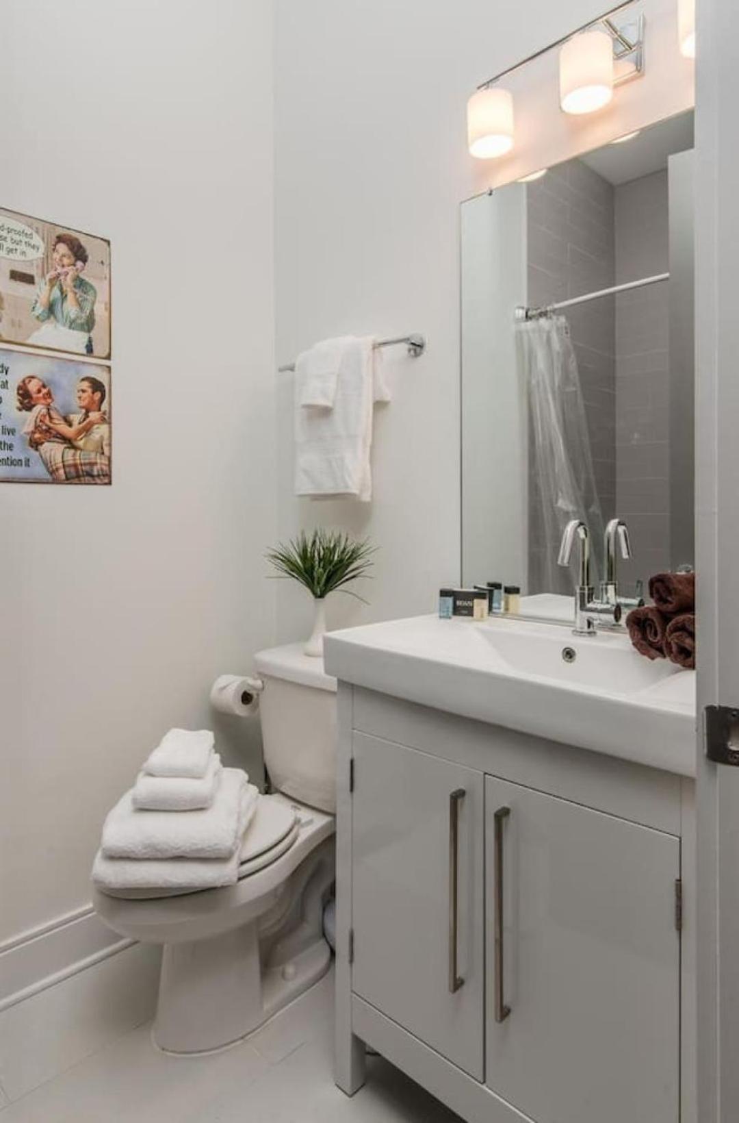 The New Nashview Rooftop-skyline View - Sleeps 12 Holiday home Nashville