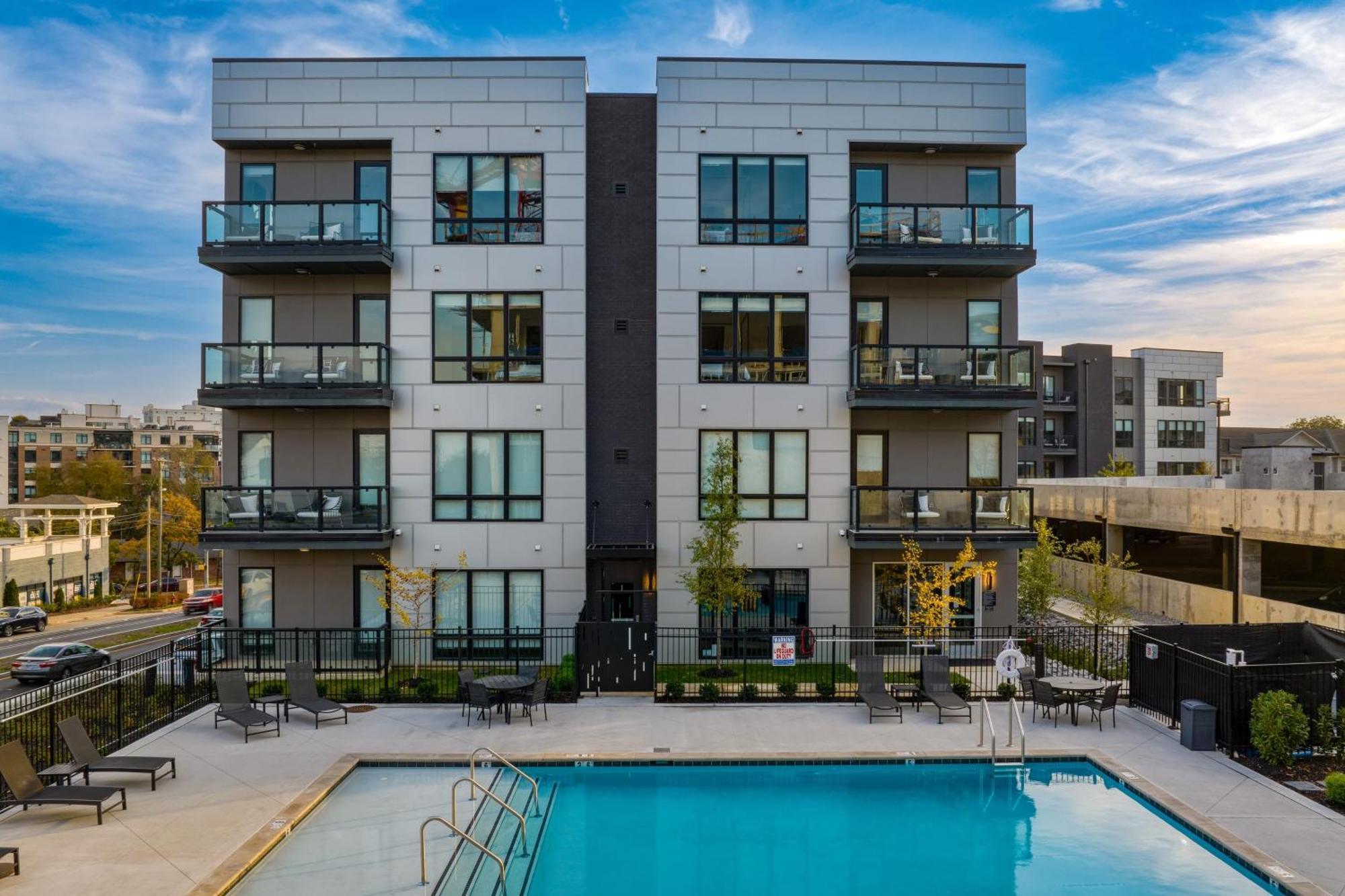 Holiday home Wonderstruck Walkable Midtown Location At Odyssey Pool Bbq Fitness *