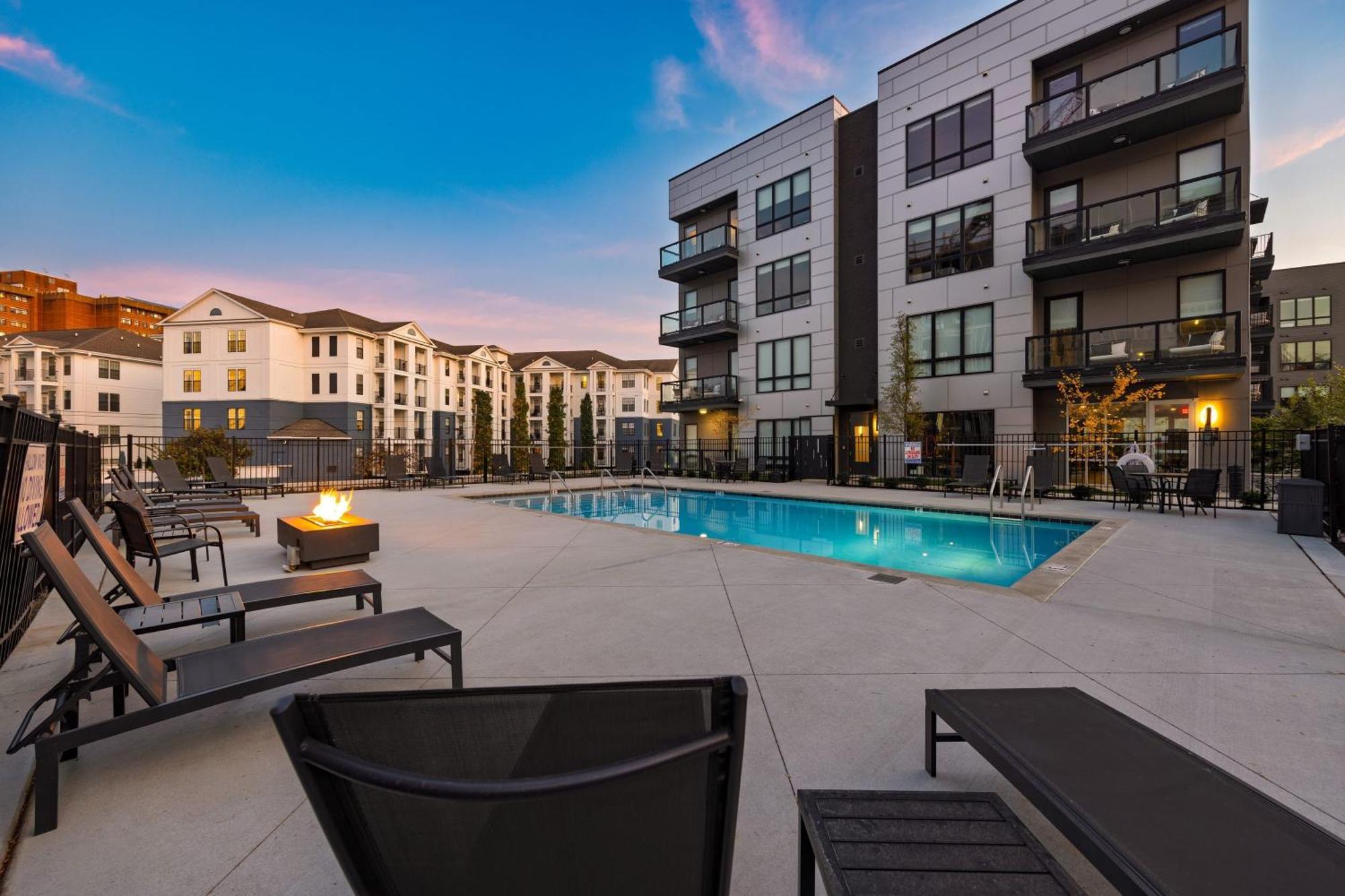 Wonderstruck Walkable Midtown Location At Odyssey Pool Bbq Fitness Holiday home Nashville