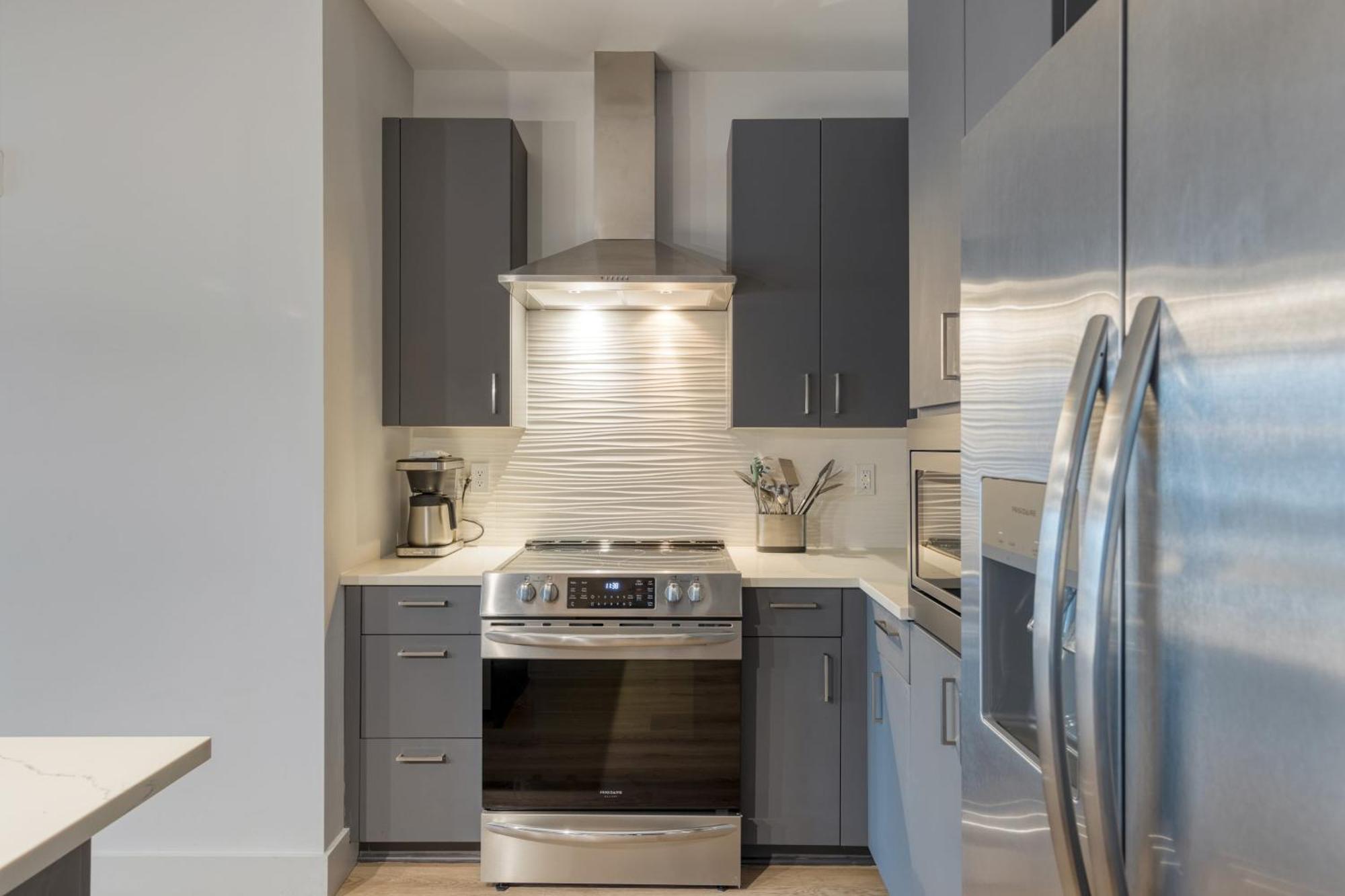 Wonderstruck Walkable Midtown Location At Odyssey Pool Bbq Fitness *