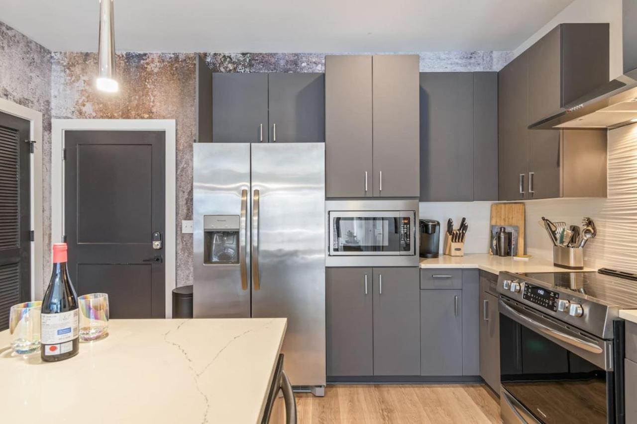 Holiday home Walk To Nightlife, Vanderbilt, Minutes To Broadway Nashville