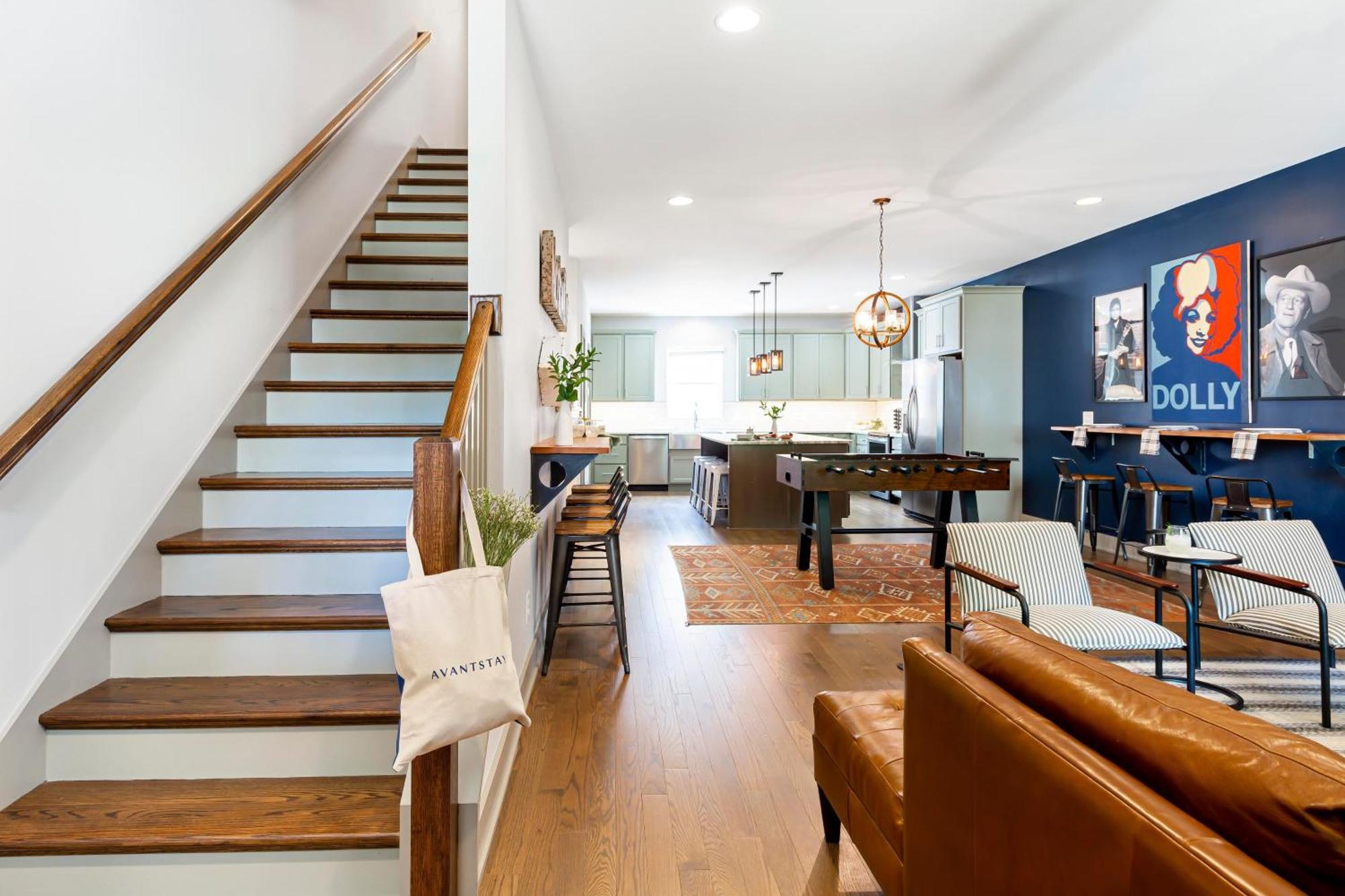 Holiday home Waverly By Avantstay Nashville-inspired Townhome W Luxury Kitchen Pool Table *
