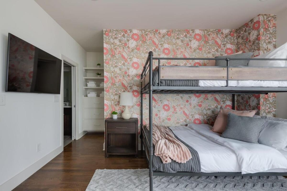 The Harper House - Beautifully Designed With Rooftop Patio Holiday home Nashville