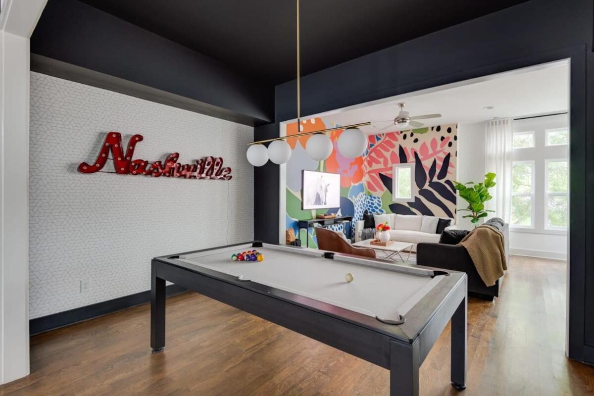 The Harper House - Beautifully Designed With Rooftop Patio Holiday home