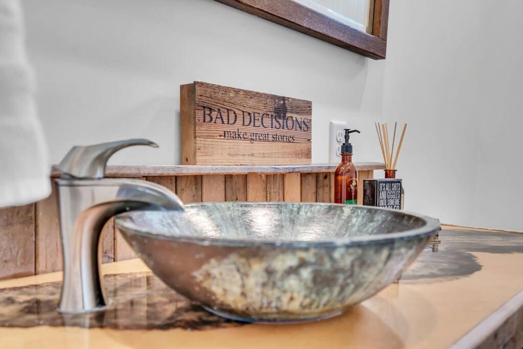 Holiday home Lux East Nash-hot Tub & Rooftop Patio Nashville