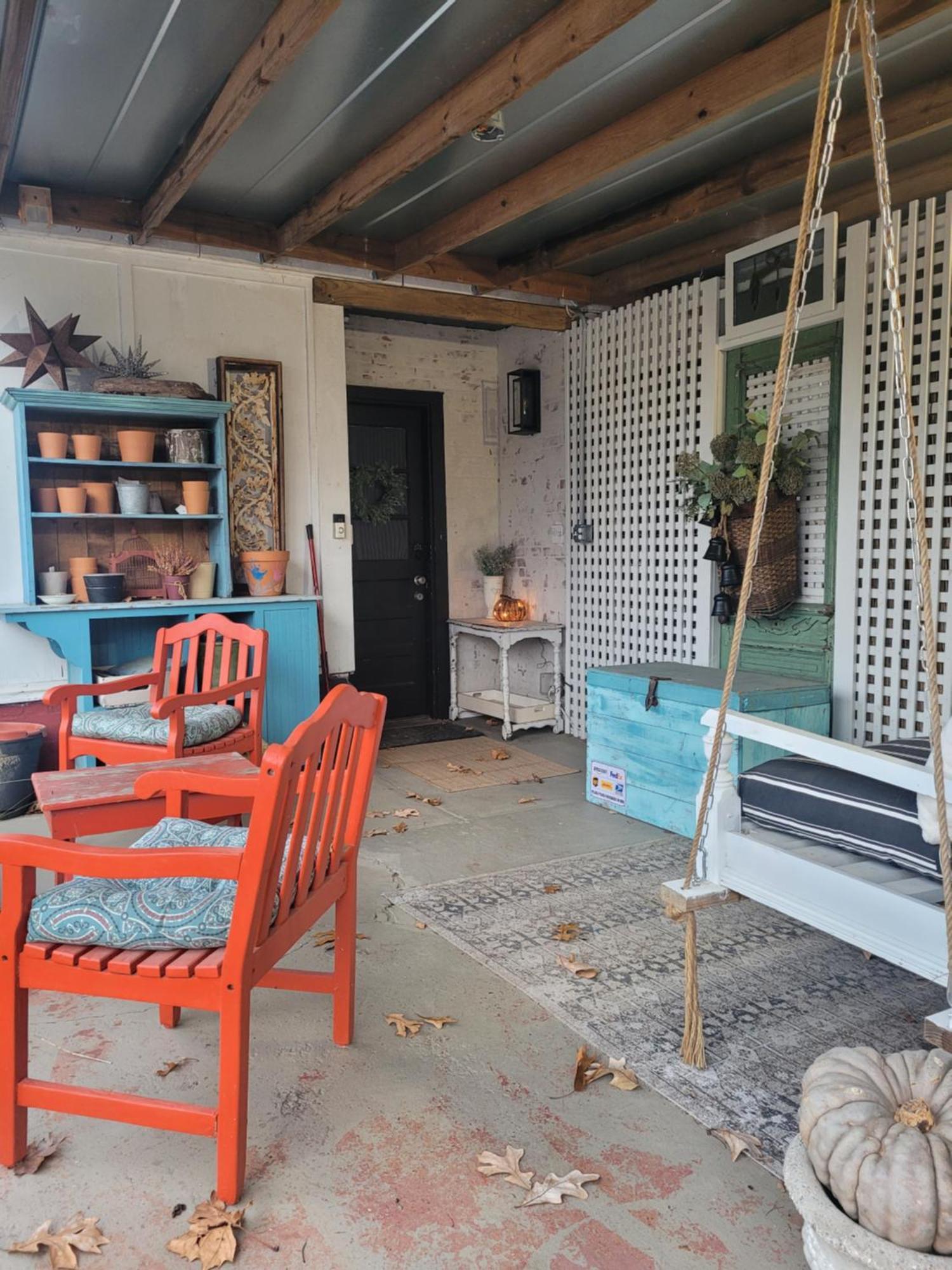 Quiet Hideaway Minutes From Everything!