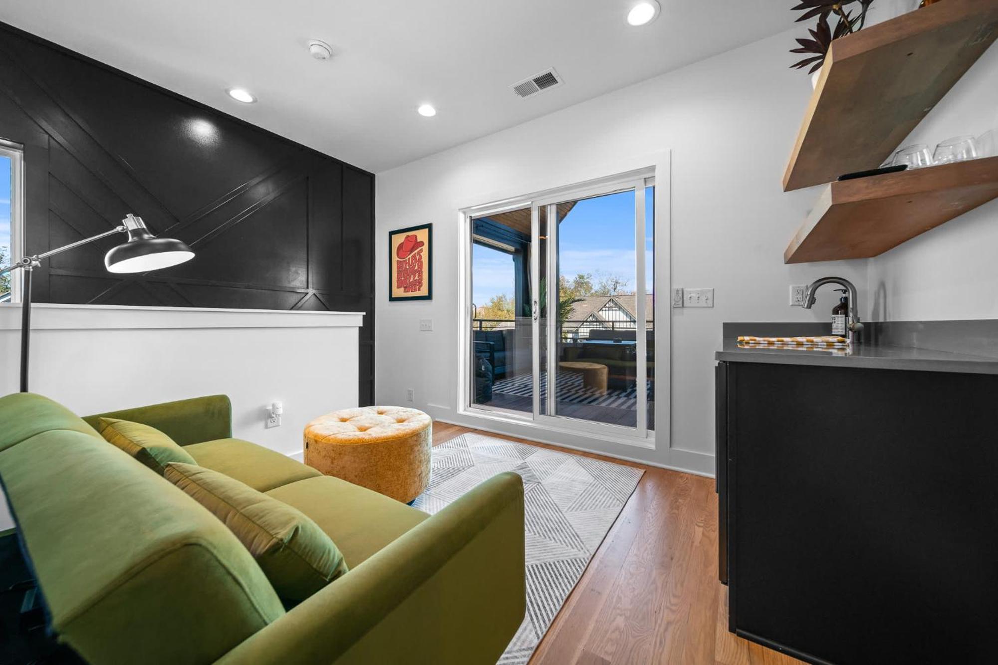 Mid-century Luxury Rooftop Lounge Near Broadway