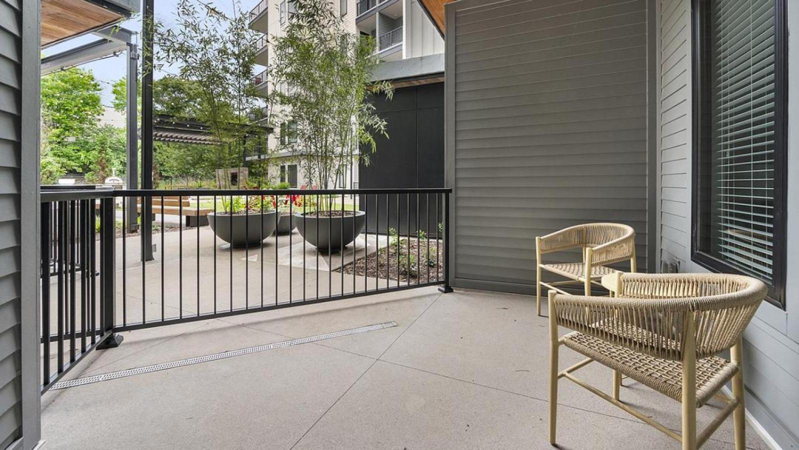 Landing At Standard Assembly - In South Apartment Nashville