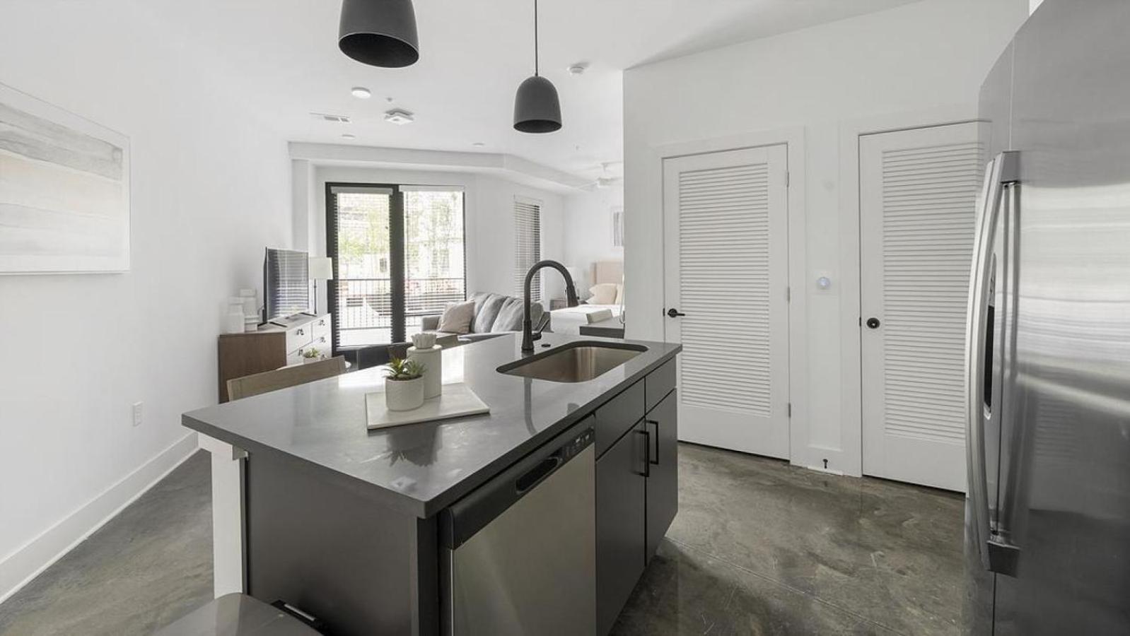 Apartment Landing At Standard Assembly - In South