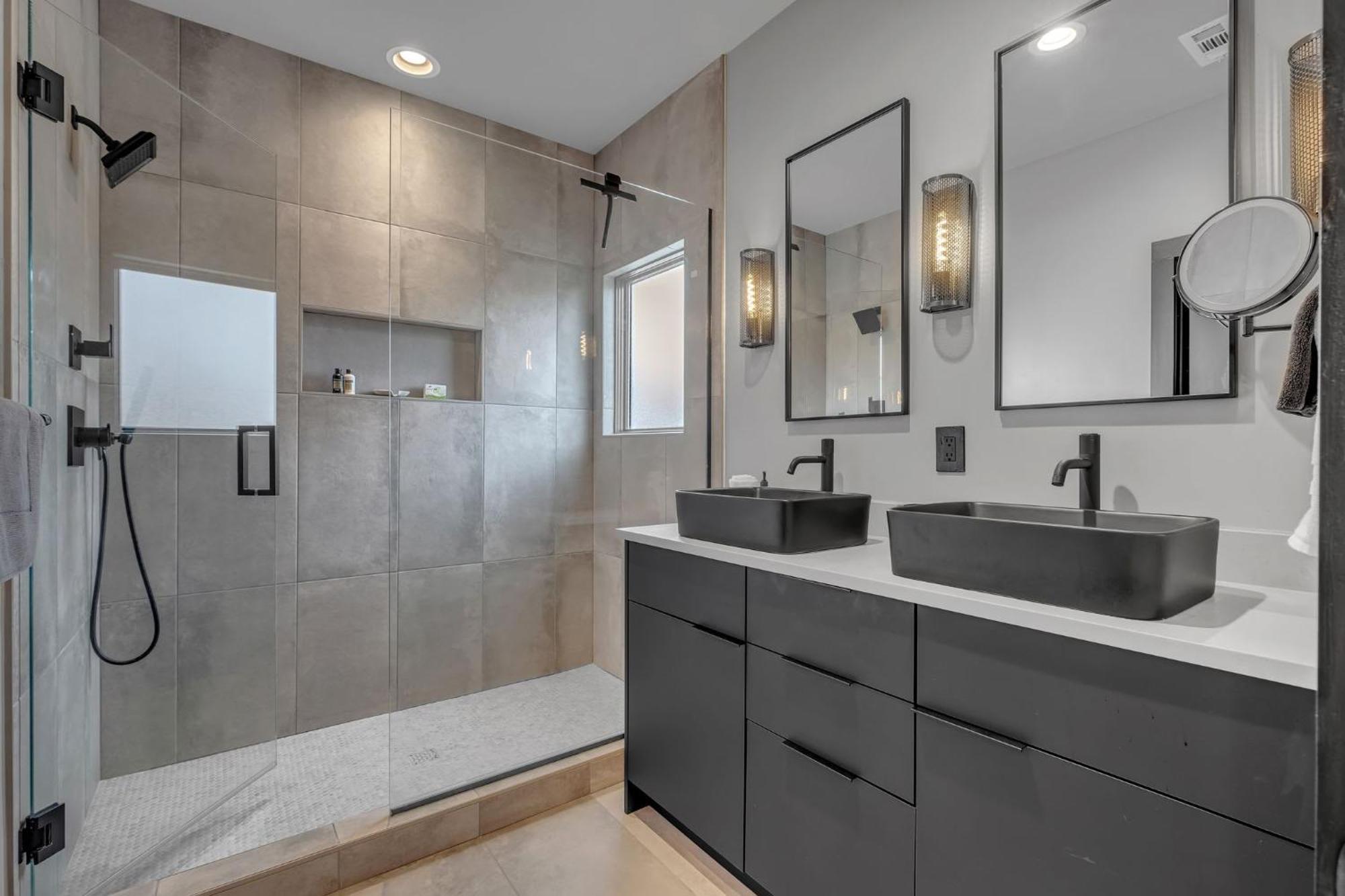 Lux East Nash-awesome Location- 30 Days * Nashville