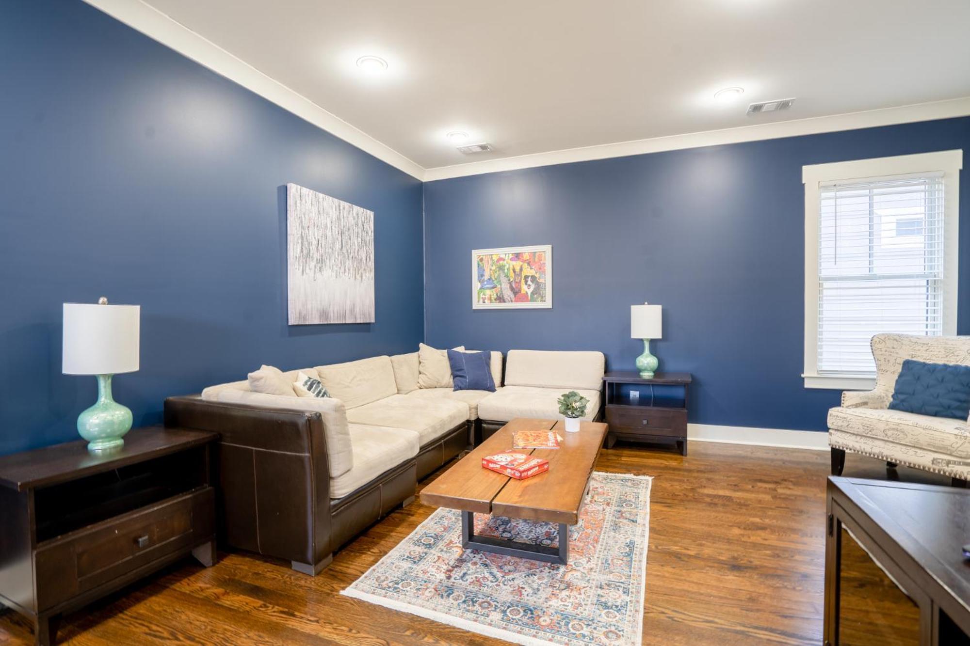 1103 Lawrence Ave Hbr * Nashville