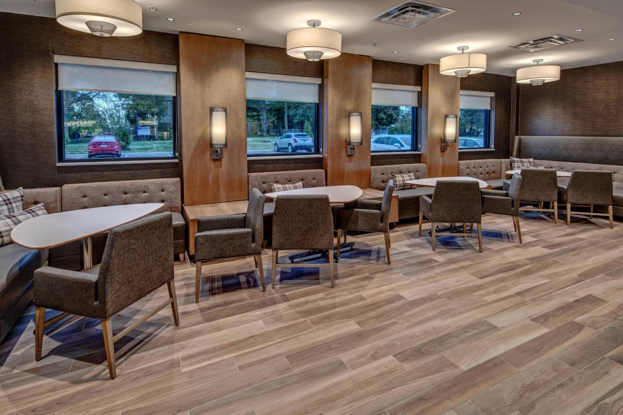 By Marriott At Opryland 3* Nashville