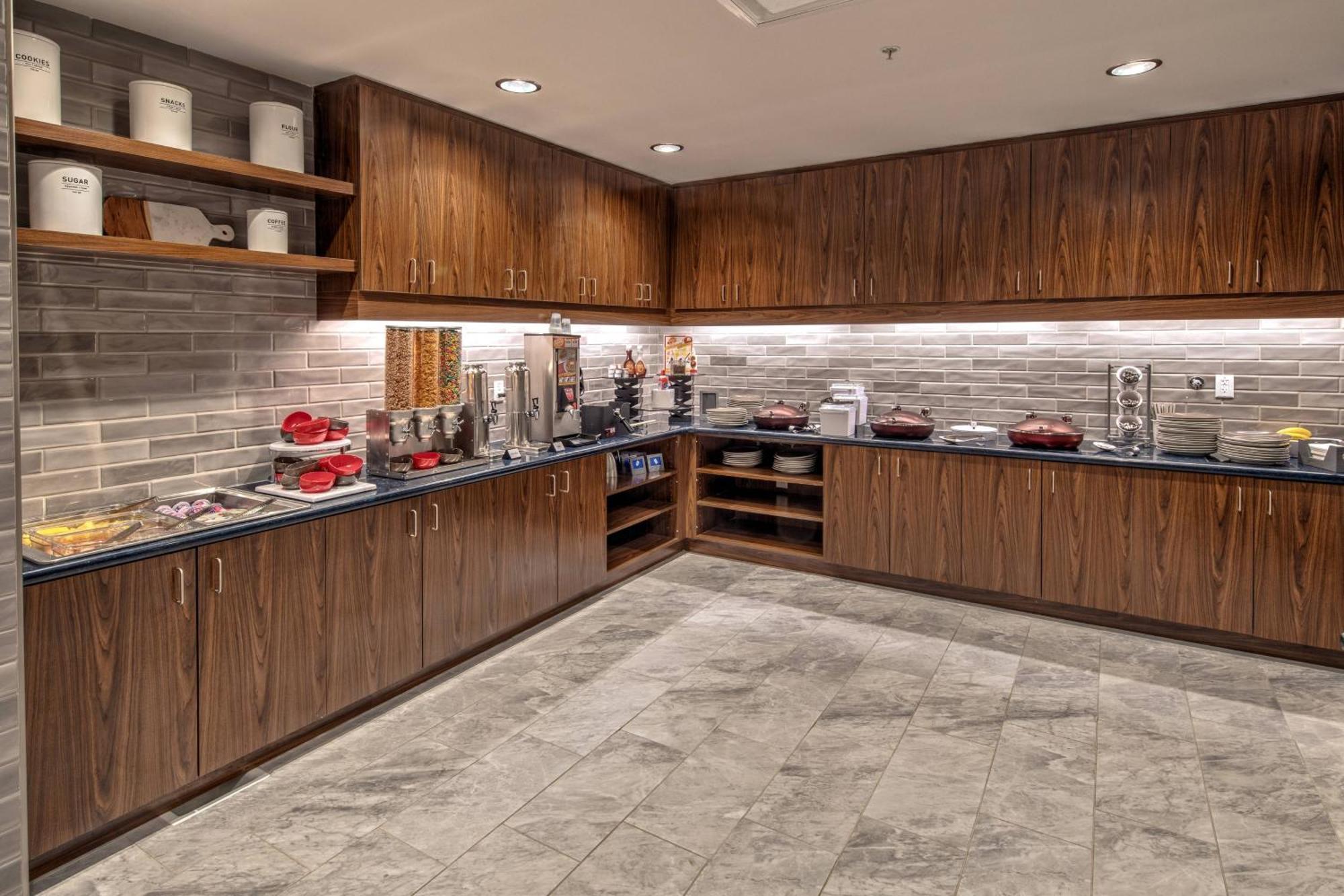 By Marriott Hills Nashville