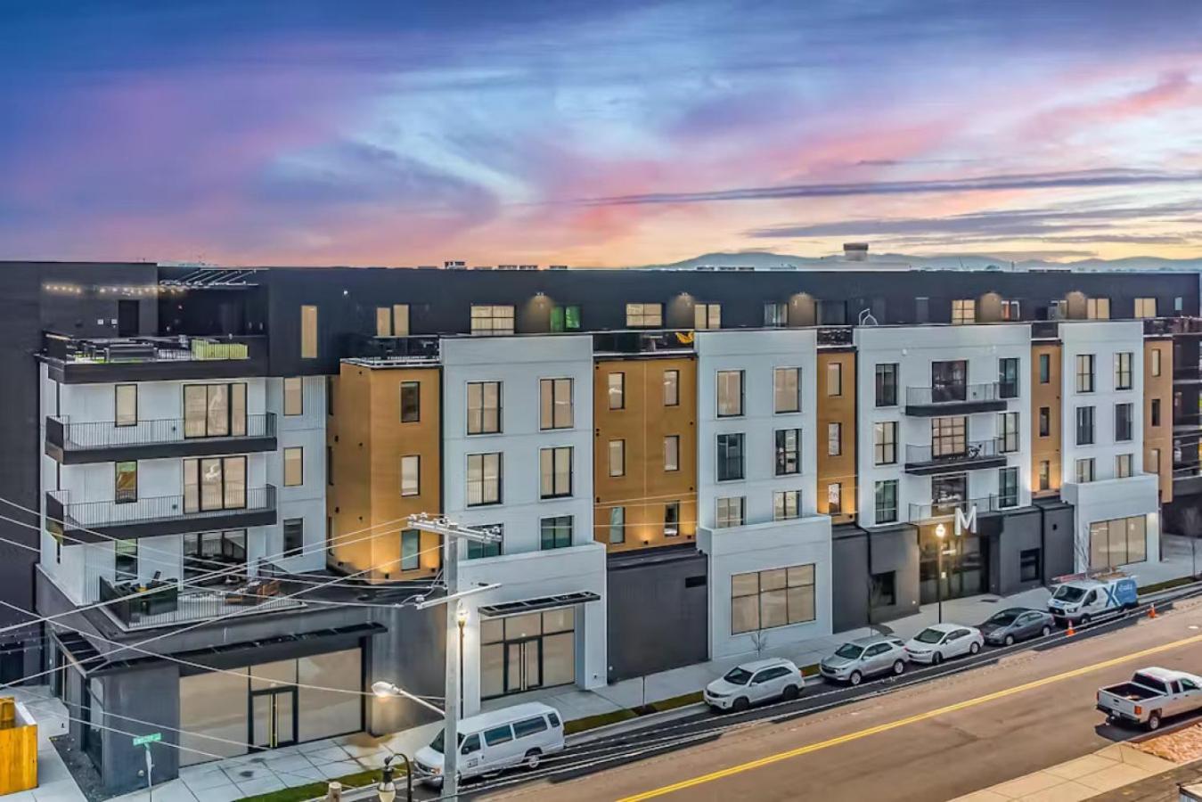 Apartment Oasis At The Muse Modern 2br With Balcony Rooftop Views Nashville
