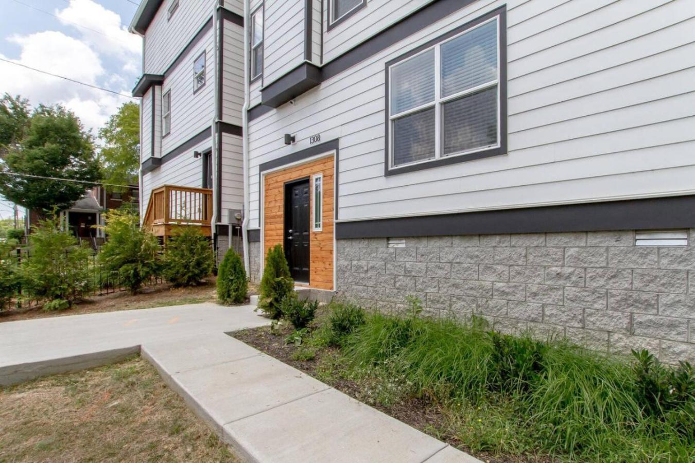 Beautiful Luxury Downtown Private Roofdeck Holiday home *