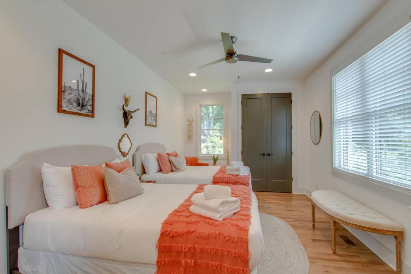 Luxury Super Ultra Comfort 12 Beds * Nashville