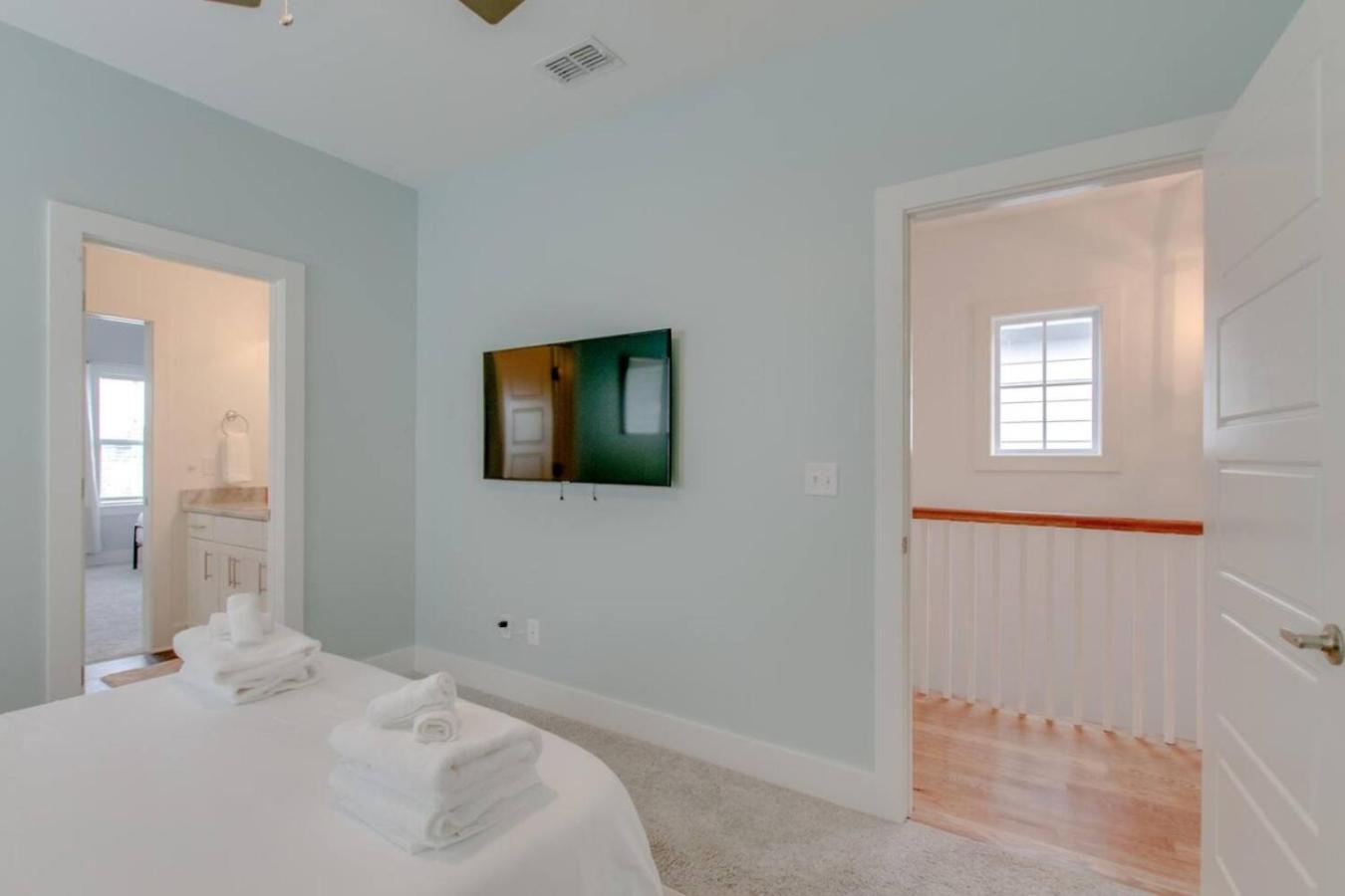 Charmer The Nations Big Luxury * Nashville