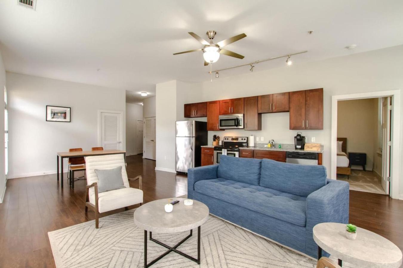 Contemporary Music Row Belmont Area * Nashville