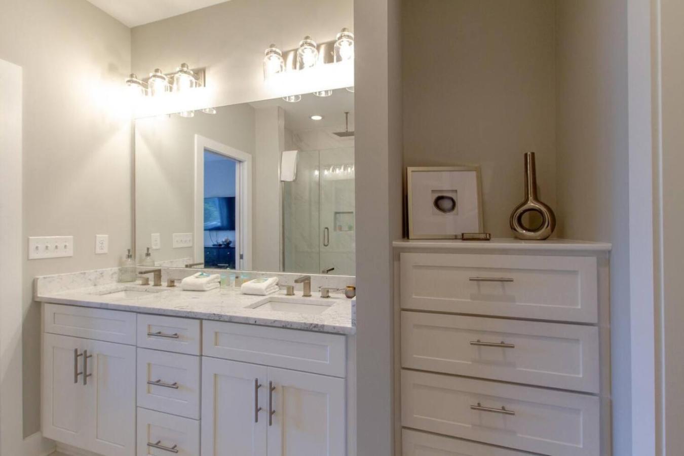 Chic Private Rooftop Minutes To Downtown Holiday home Nashville