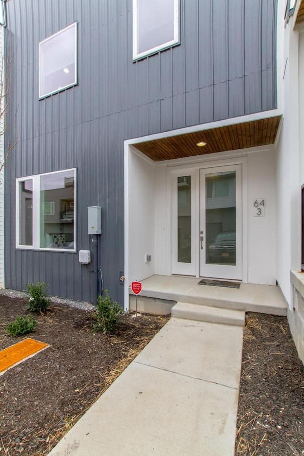 Overlook Luxury Amenities Minutes To Downtown *